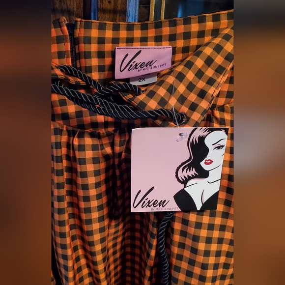 Corset Skirt in Orange Pumpkin Gingham - Picture 13 of 14